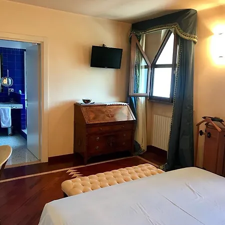 Independente Hotel *